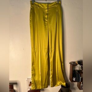 House of Harlow 1960 Chartreuse High Waist Wide Leg Pleated Trouser Size S NWOT
